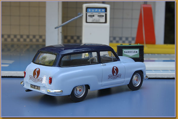 ブランド品 ホビー 模型車 車 レーシングカー サービスネットワークvoiture simca aronde chatelaine service  143 eme ixo altaya