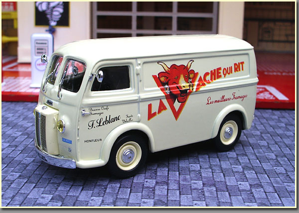 Peugeot D3A Vache qui rit Hachette 1/43 g