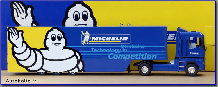 CAMION LBS RENAULT MAGNUM AE 500 Team RENAULT SPORT F1 1/43 Model Truck