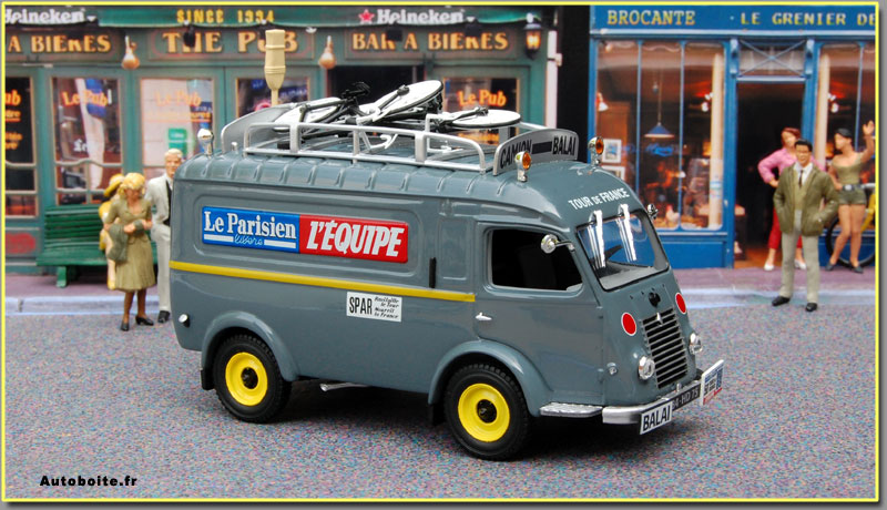 Ensemble Miniature 1/43 – Renault 1000 Kg Rallye + Remorque + Dauphine – Fait Main