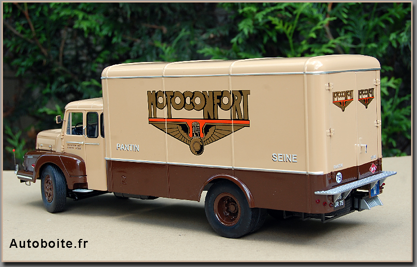 UNIC ZU 122 Izoard  Maqmadon arrière
