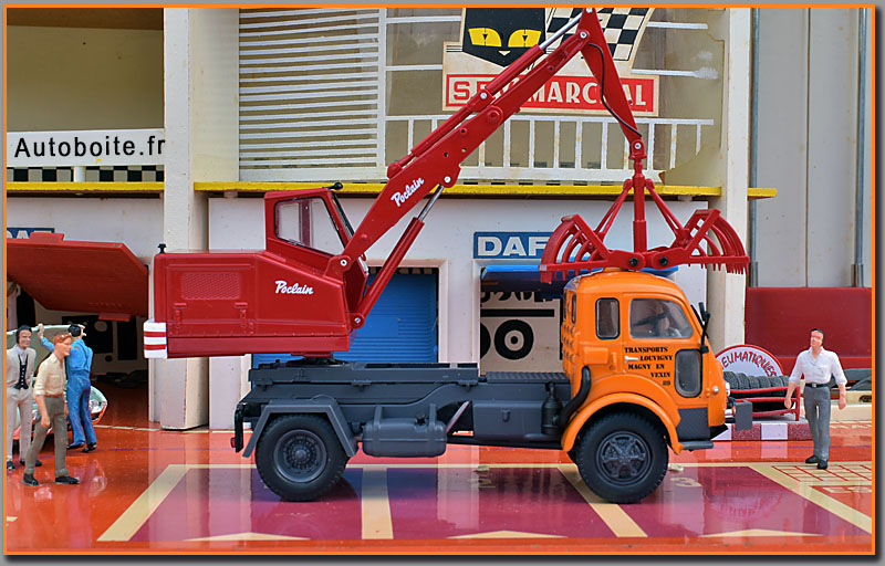 Saviem transport Louvigny Pocclain 1/43 latéral Saviem transport Louvigny Pocclain 1/43 l