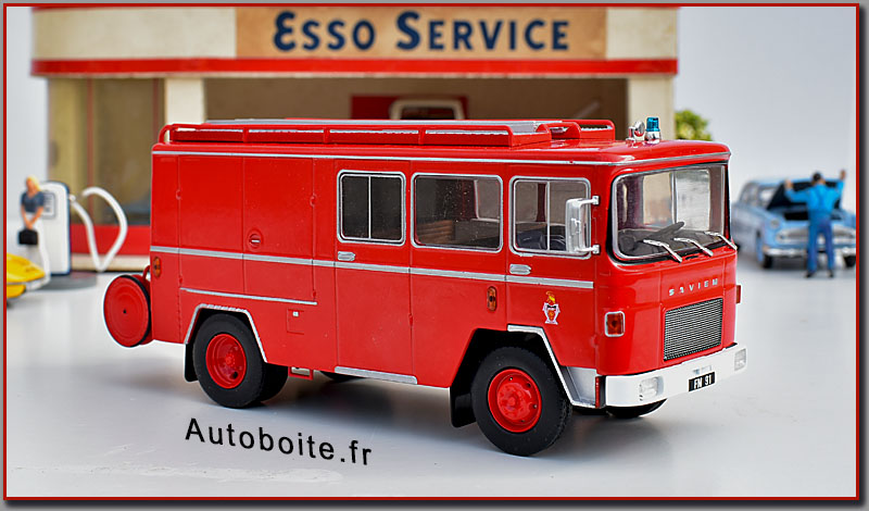 Saviem SM7 Pompiers au 1/43 ème de Altaya Saviem SM7 Pompiers au 1/43 ème de Altaya