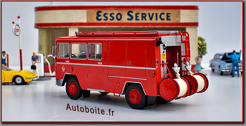 Saviem SM7 Pompiers au 1/43 ème de Altaya ar2 Saviem SM7 Pompiers au 1/43 ème de Altaya ar2