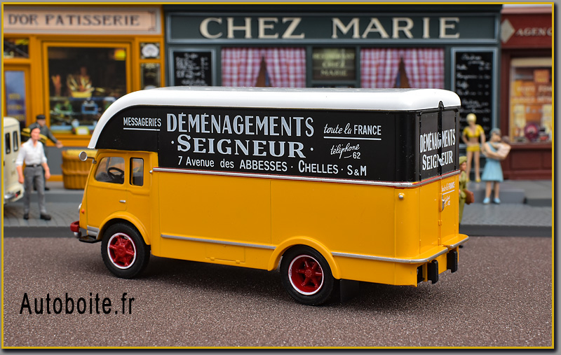 Renault 2.5 t déménagements Seigneur Hachette  ar