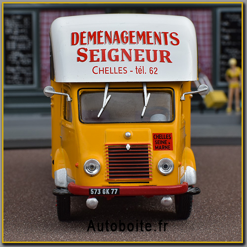 Renault 2.5 t déménagements Seigneur Hachette  face