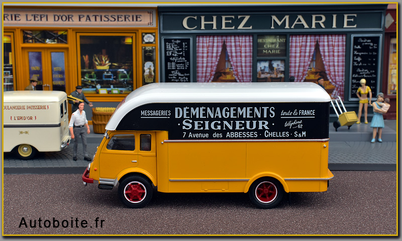 Renault 2.5 t déménagements Seigneur Hachette coté