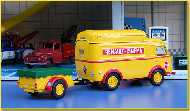 Miniature Fourgon Renault 1000kg Milliat Frères - Échelle 1:43 - Corgi Héritage - Occasion