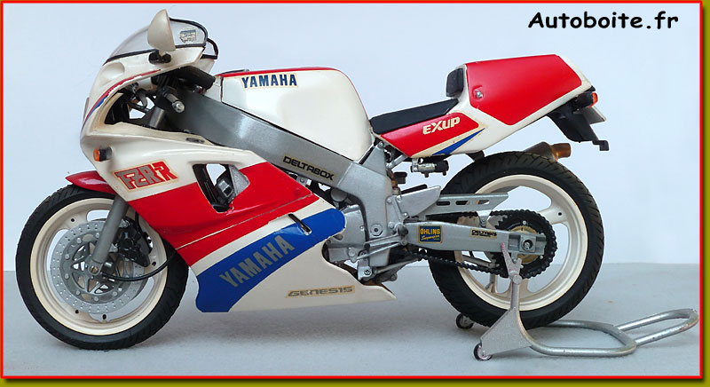 Yamaha FZR 750 R de Tamiya au 1/12