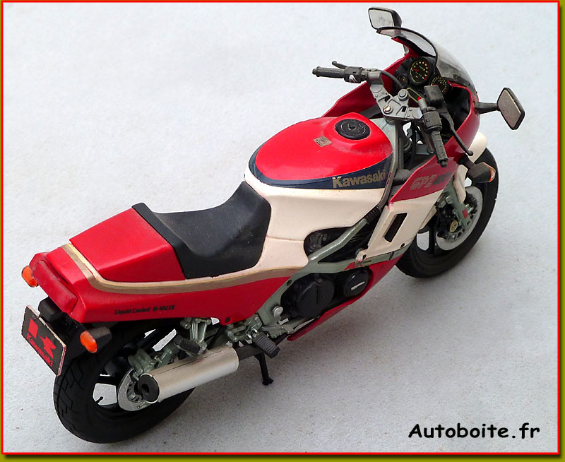 Kawasaki GPX 400  TAMIYA