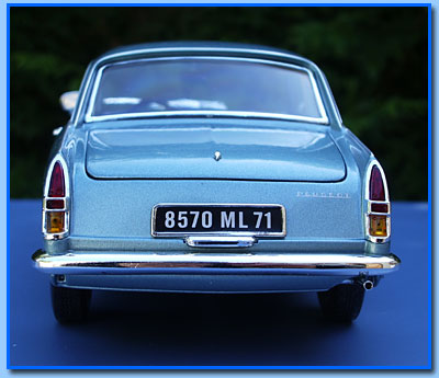 Peugeot 404 coupé Norev 1/18 ar