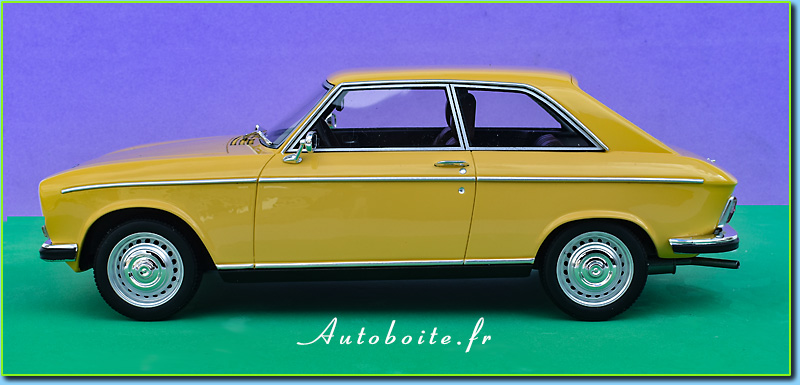 204 coupé OTTO 1/18 latéral