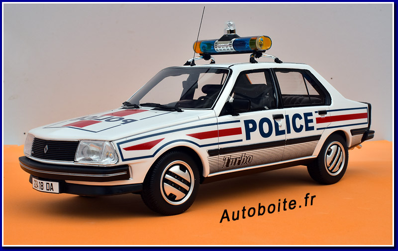 Ottomobile Renault 18 Police 1/18 avg