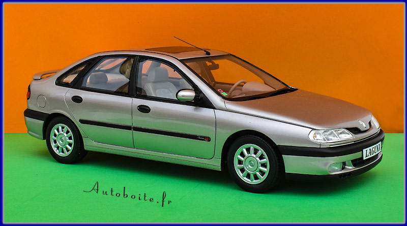 Renault Laguna V6 3.0L Baccara 1996 gris au 1/18 ème de Ottomobile