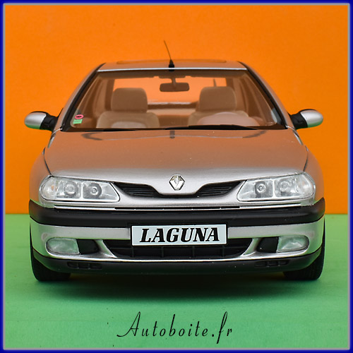 Renault Laguna V6 3.0L Baccara 1996 grise au 1/18 ème de Ottomobile face