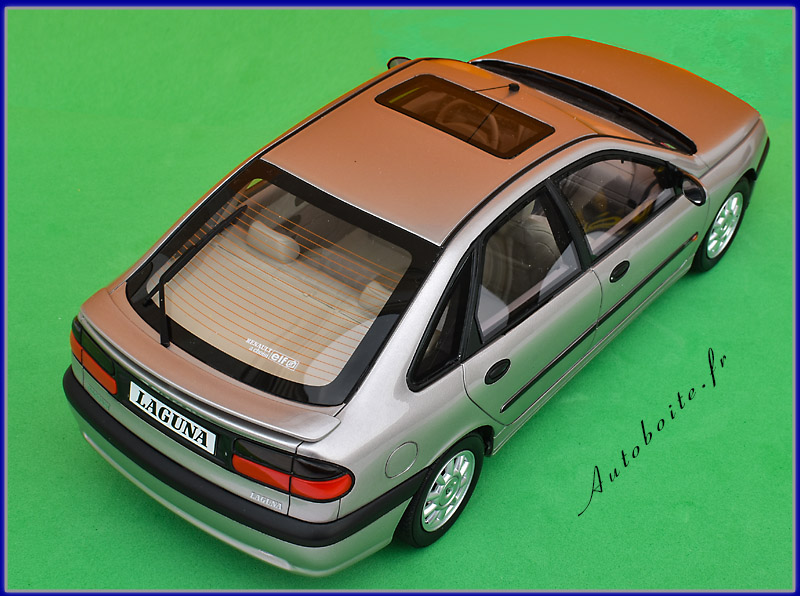 Renault Laguna V6 3.0L Baccara 1996 grise au 1/18 ème de Ottomobile haut ar