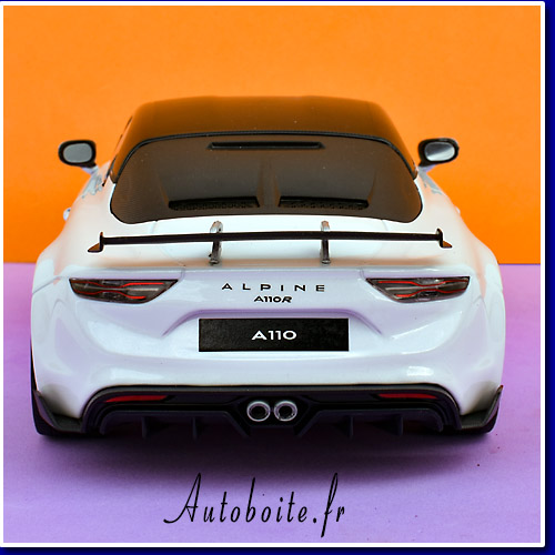 Renault Alpine A110 GT4 EVO European Series 2024 au 1/18 ème de Ottomobile arr